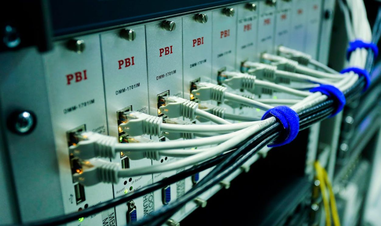 U.S. Caveats: Region, Speed Tier And Infrastructure