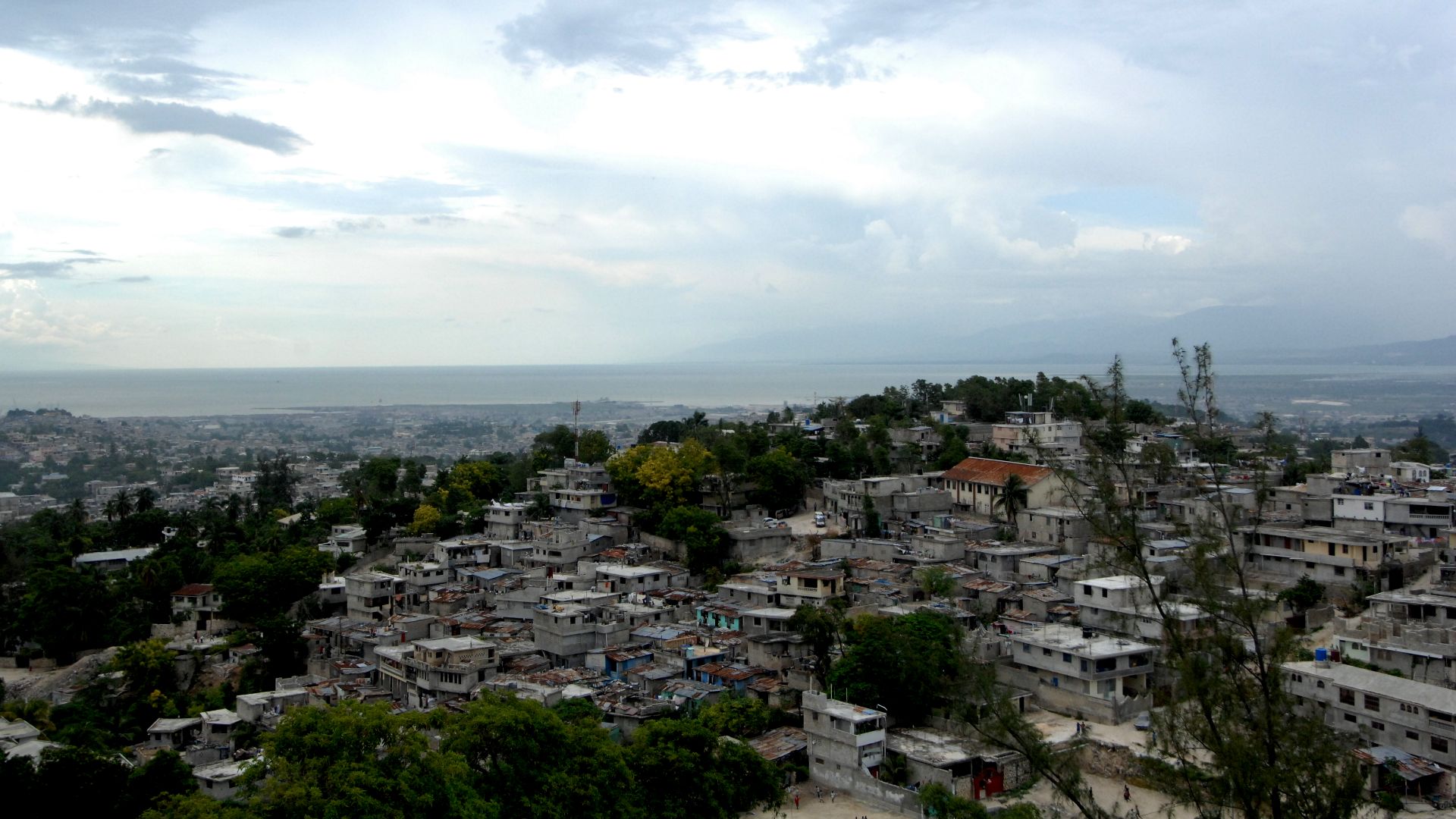 File:Port-au-Prince Haiti 2008.JPG