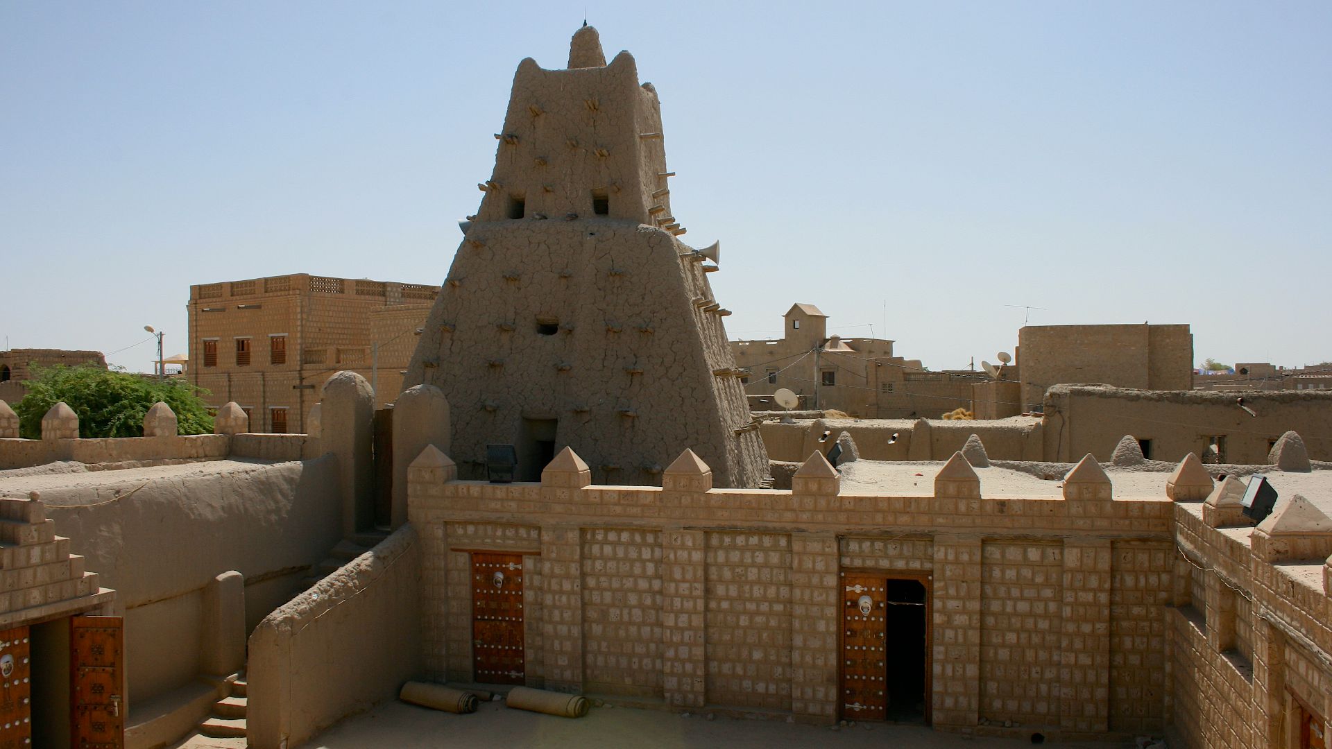 File:Mosquée Sankoré.jpg
