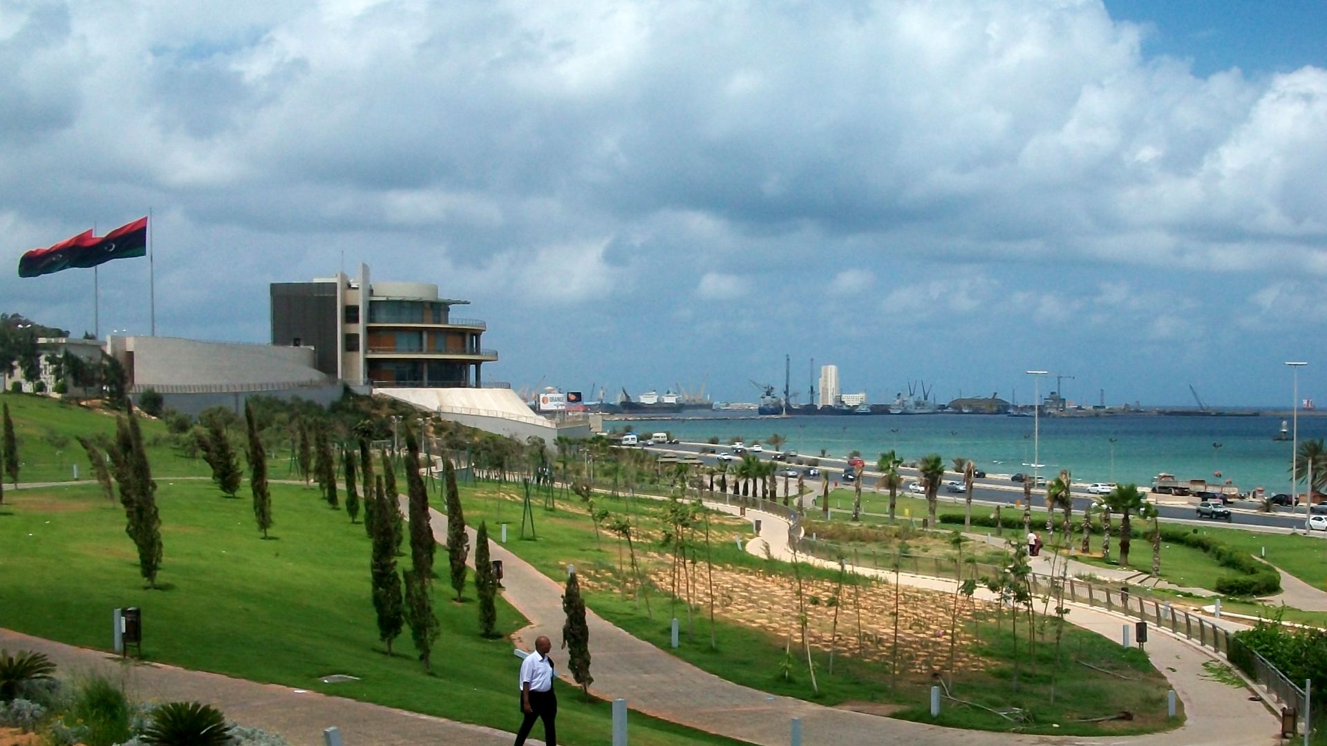 File:Tripoli Beach Park Libya.JPG