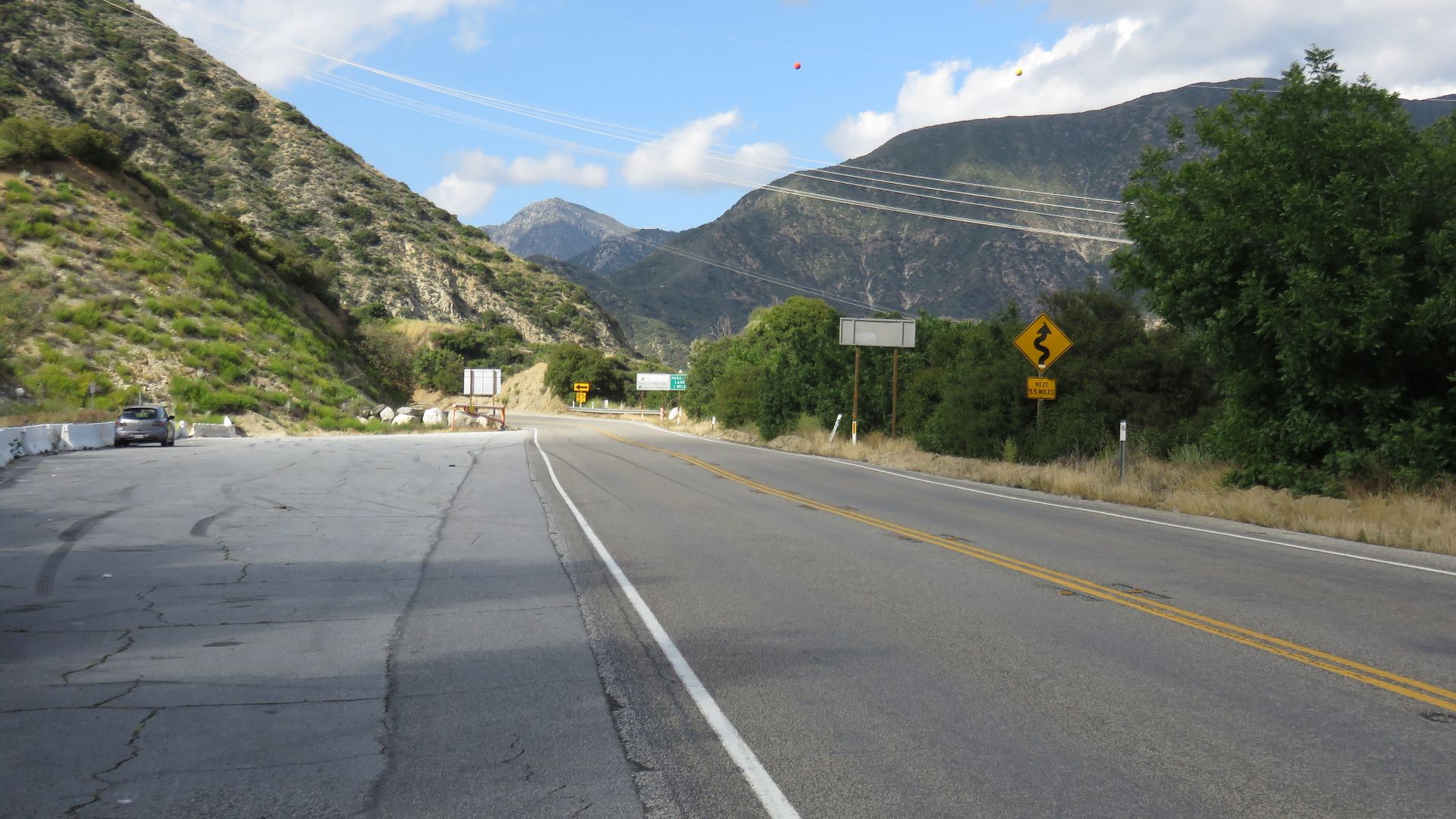 File:Angeles Crest Highway entrance 2019a.jpg