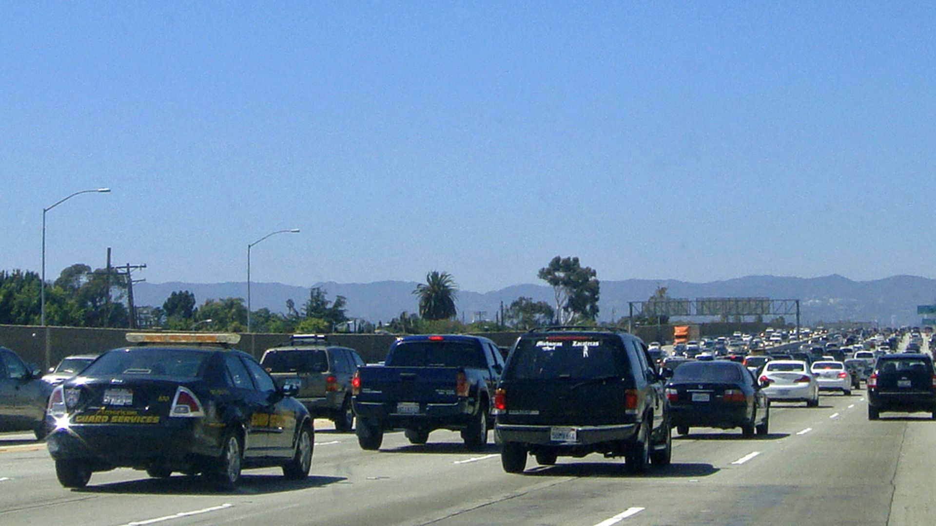 File:LA freeway 405 08 2010 306.jpg