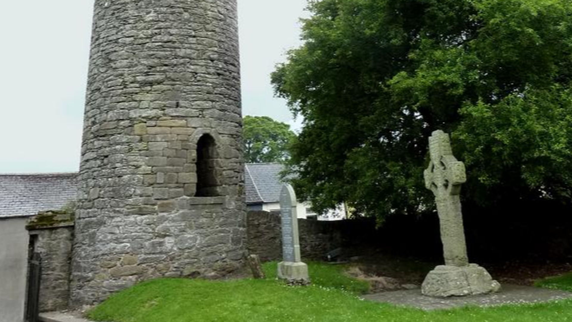 File:Kells roundtower highcross.jpg
