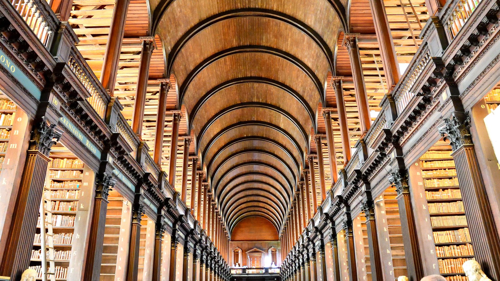 File:The book of Kells library interior 1.jpg