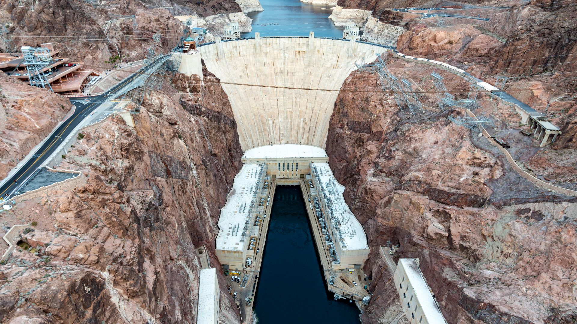 File:Hover Dam view from memorial bridge.jpg