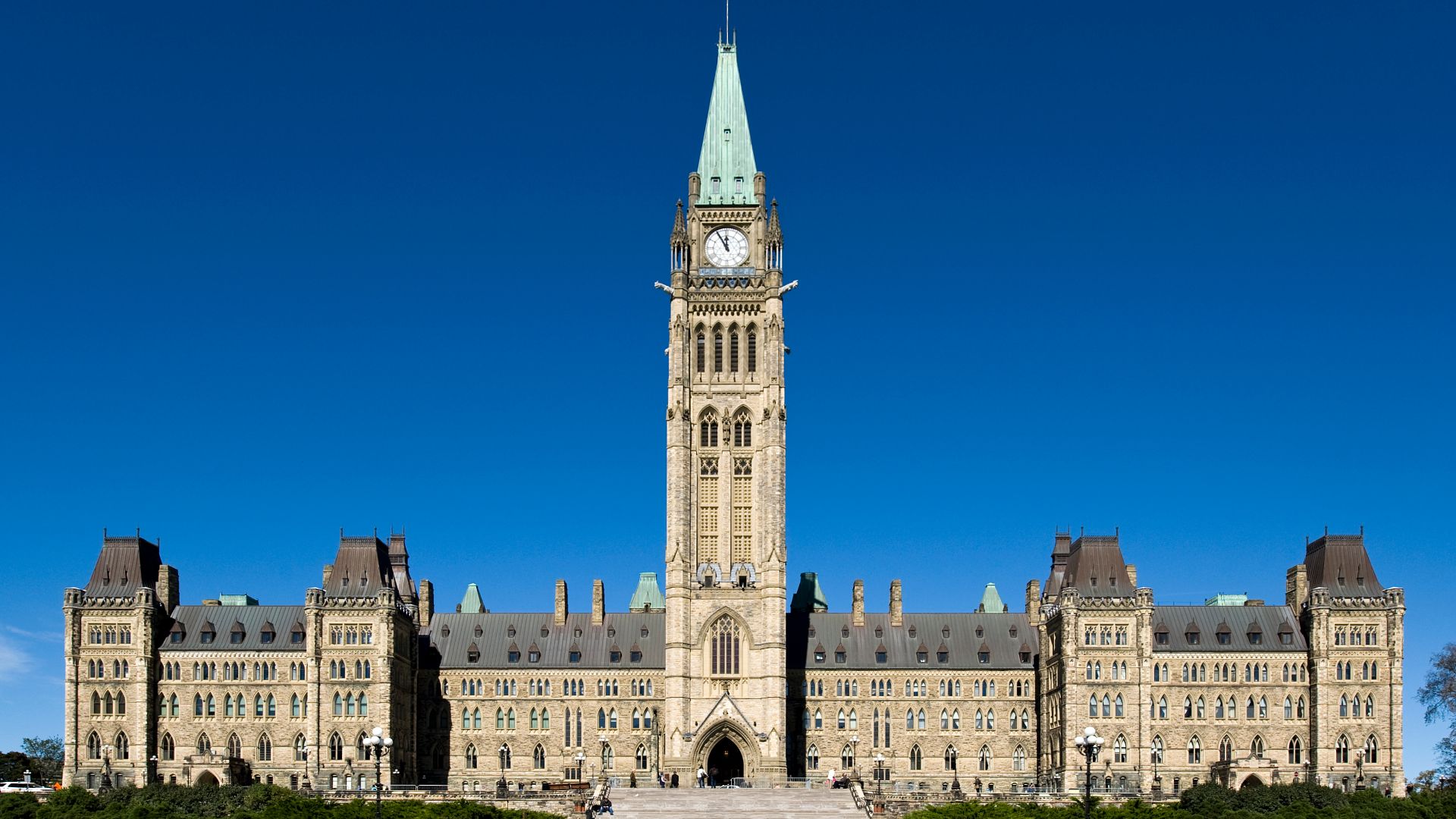 File:Centre Block - Parliament Hill.jpg