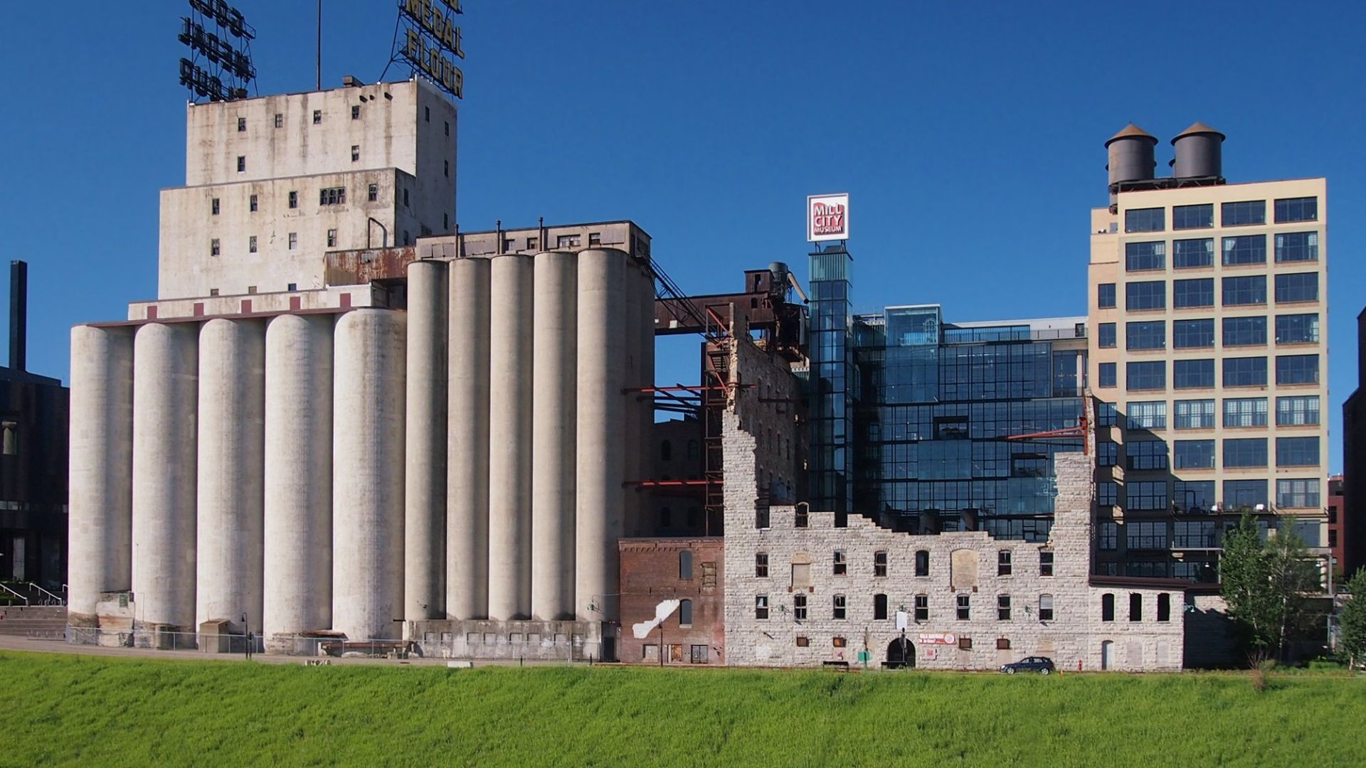 File:Washburn A Mill 2014.jpg