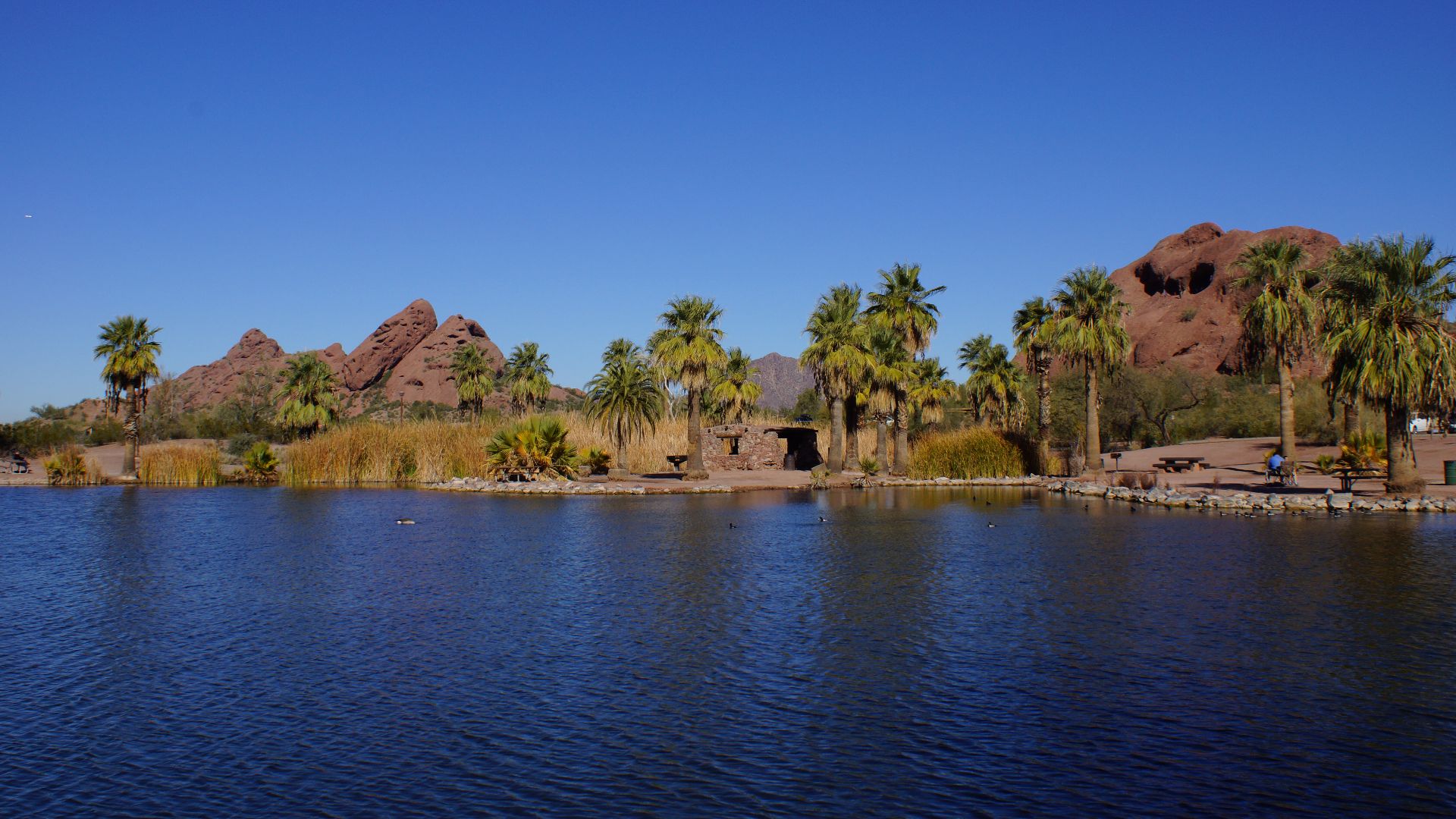 File:2013, Papago Park, Papago Buttes, Hole in the Rock, Camelback Mountain in the Distance - panoramio.jpg