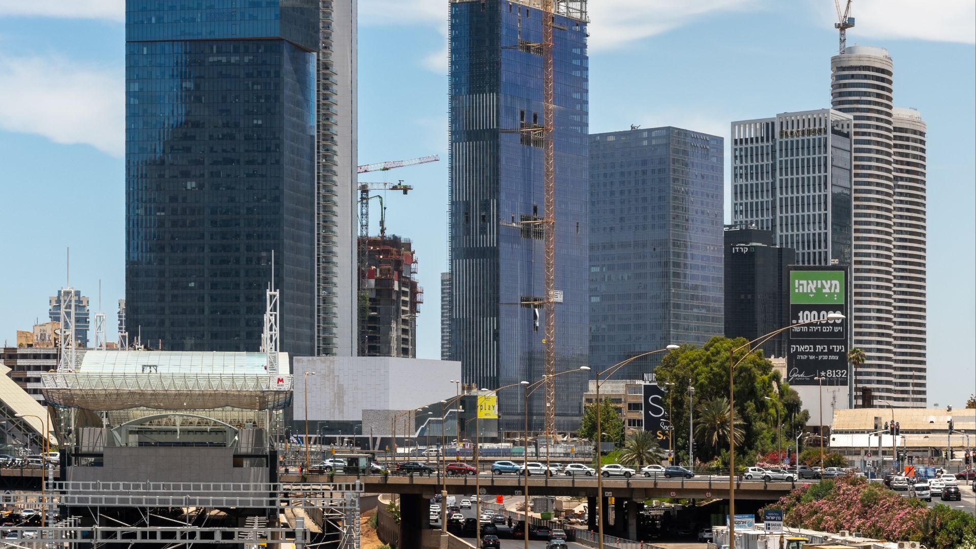 File:Midtown Tel Aviv 01.jpg