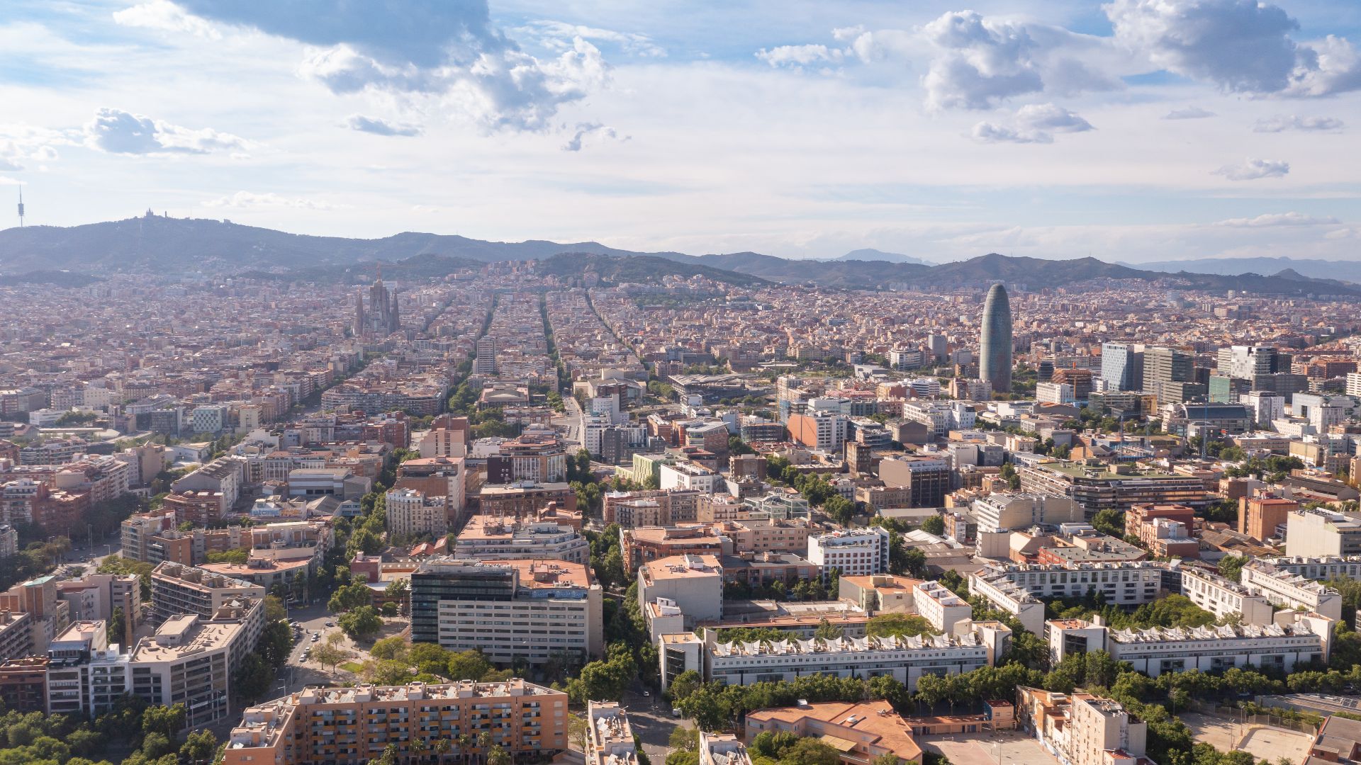 File:Aerial view of Barcelona, Spain (51227309370).jpg