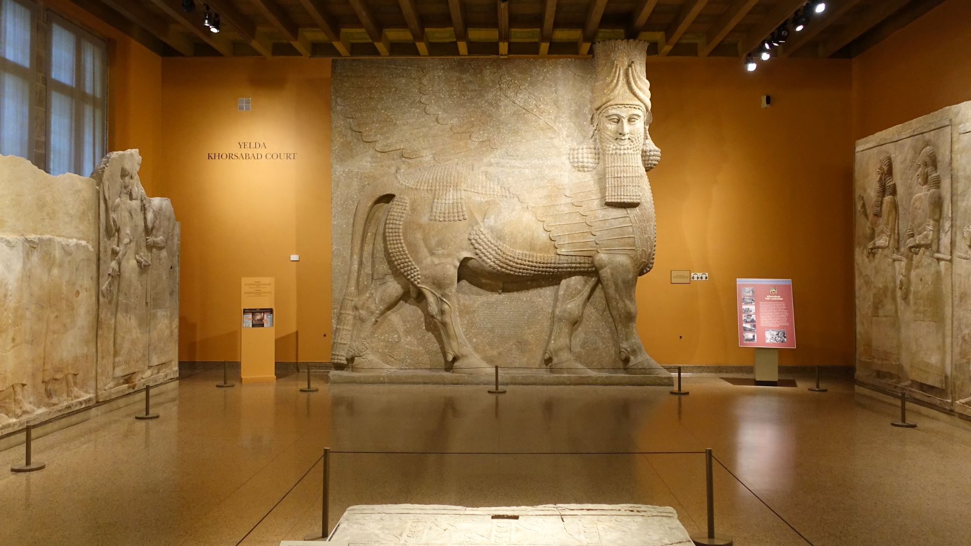 File:Interior view with Khorsabad Lamassu - Oriental Institute Museum, University of Chicago - DSC07259.JPG