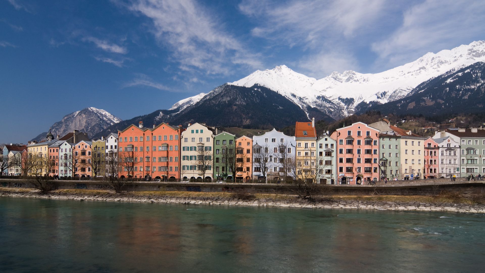 File:Innsbruck Flusspromenade.jpg