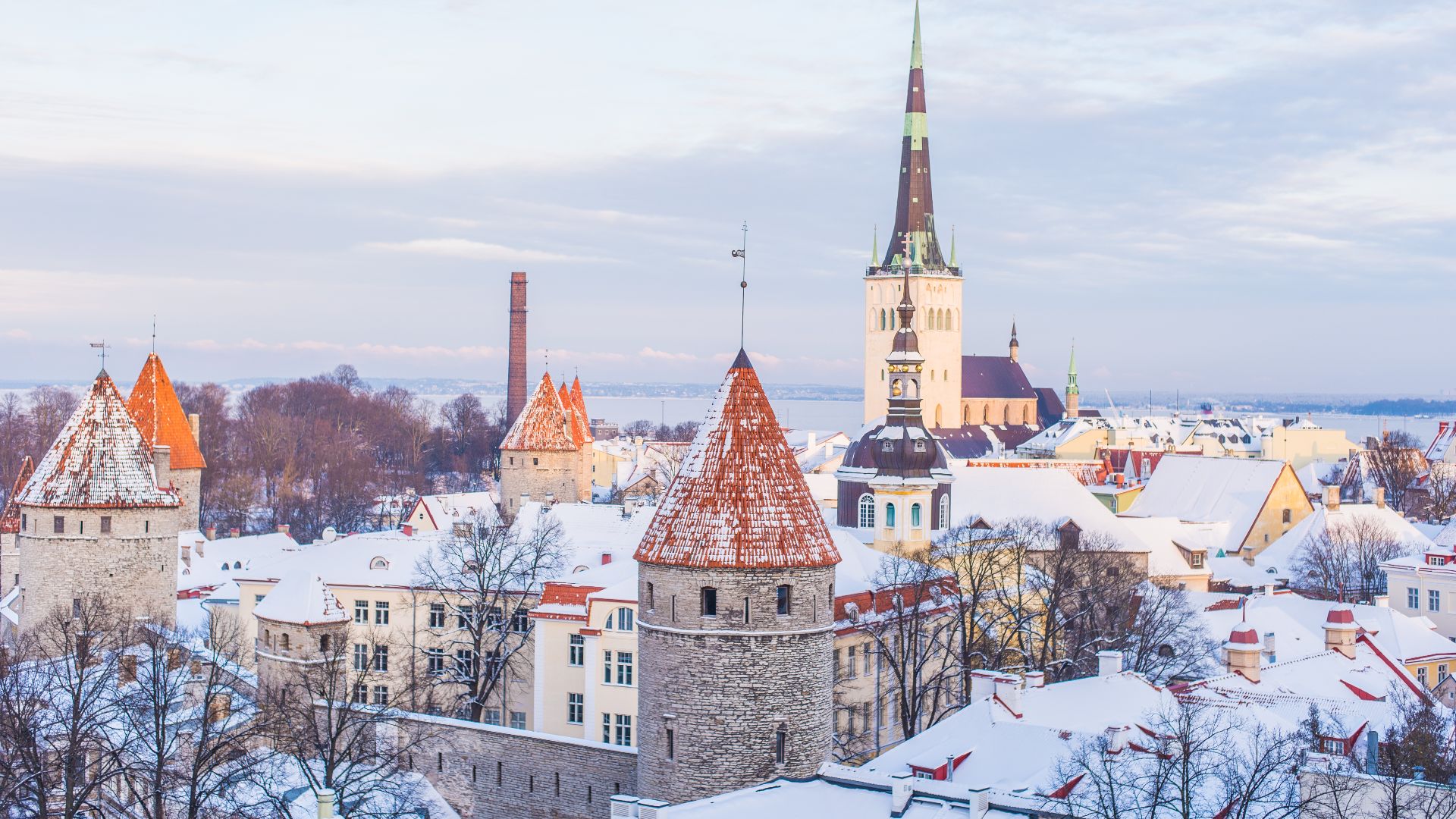 File:City covered in snow (Unsplash).jpg