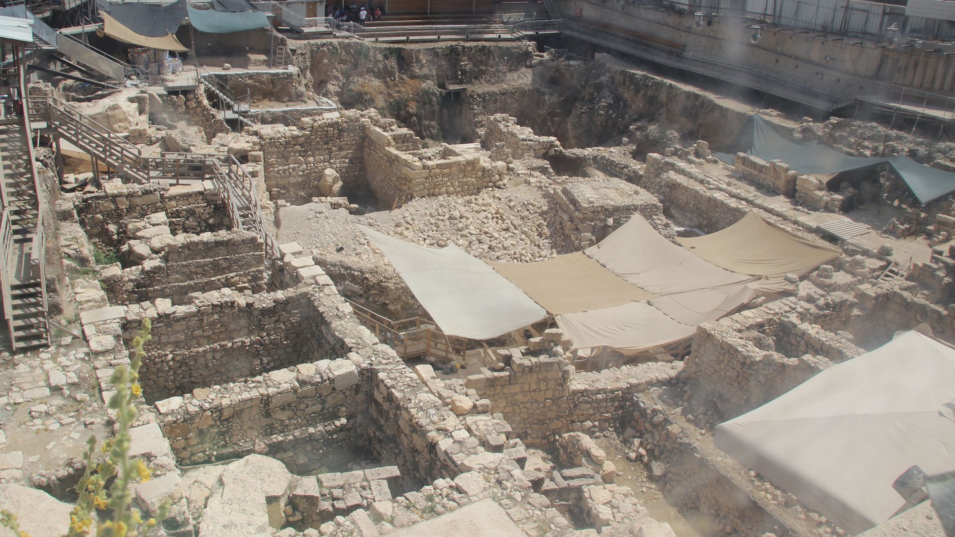 File:Givati Parking Lot Excavations in the City of David in Jerusalem Old City (28307821157).jpg