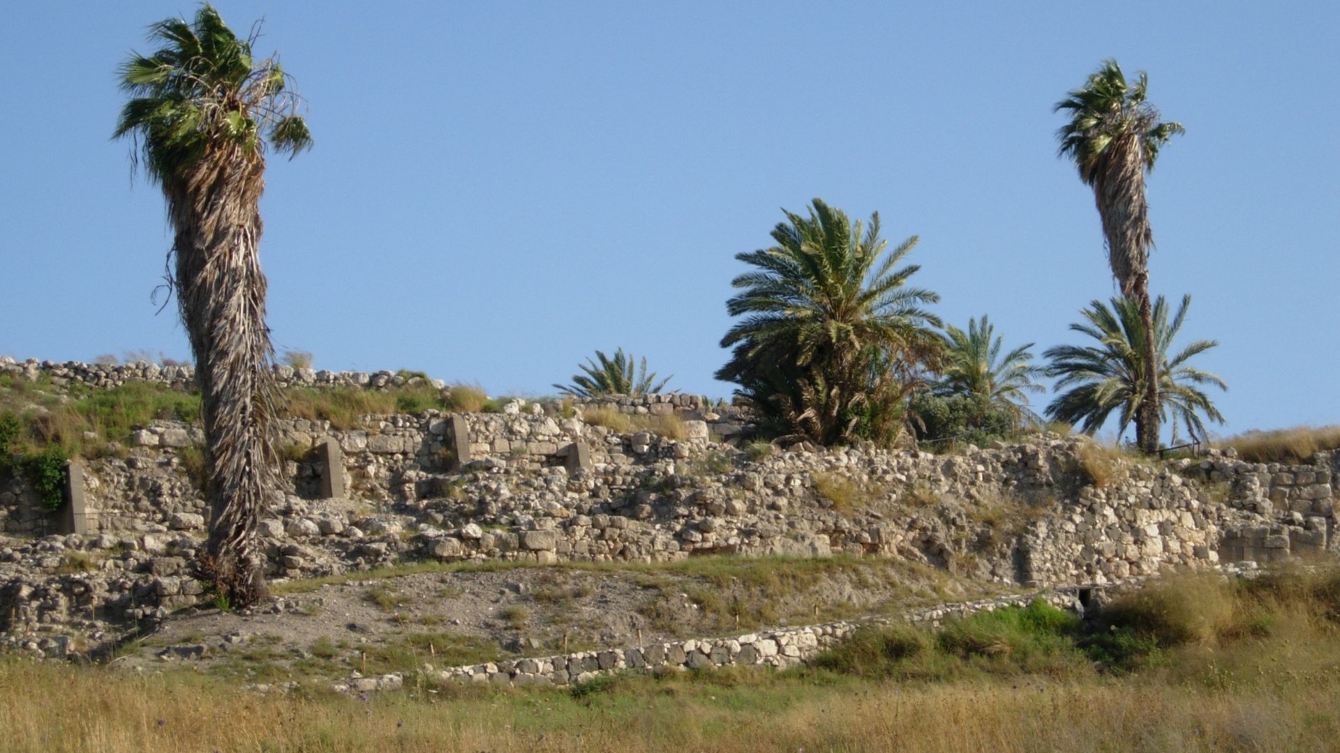 File:Megiddo05.JPG