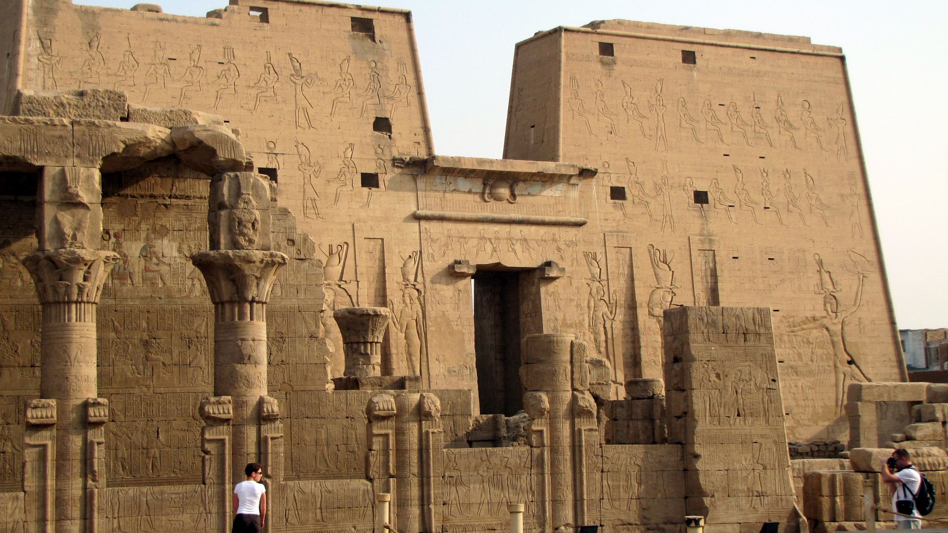 File:Temple of Horus - Edfu, Egypt (4058041411).jpg
