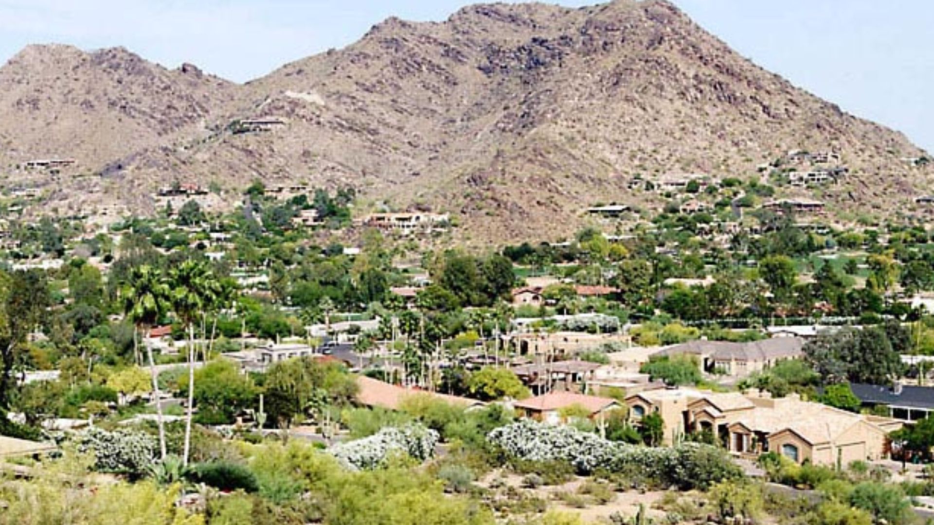 File:Paradisevalleypanorama.jpg