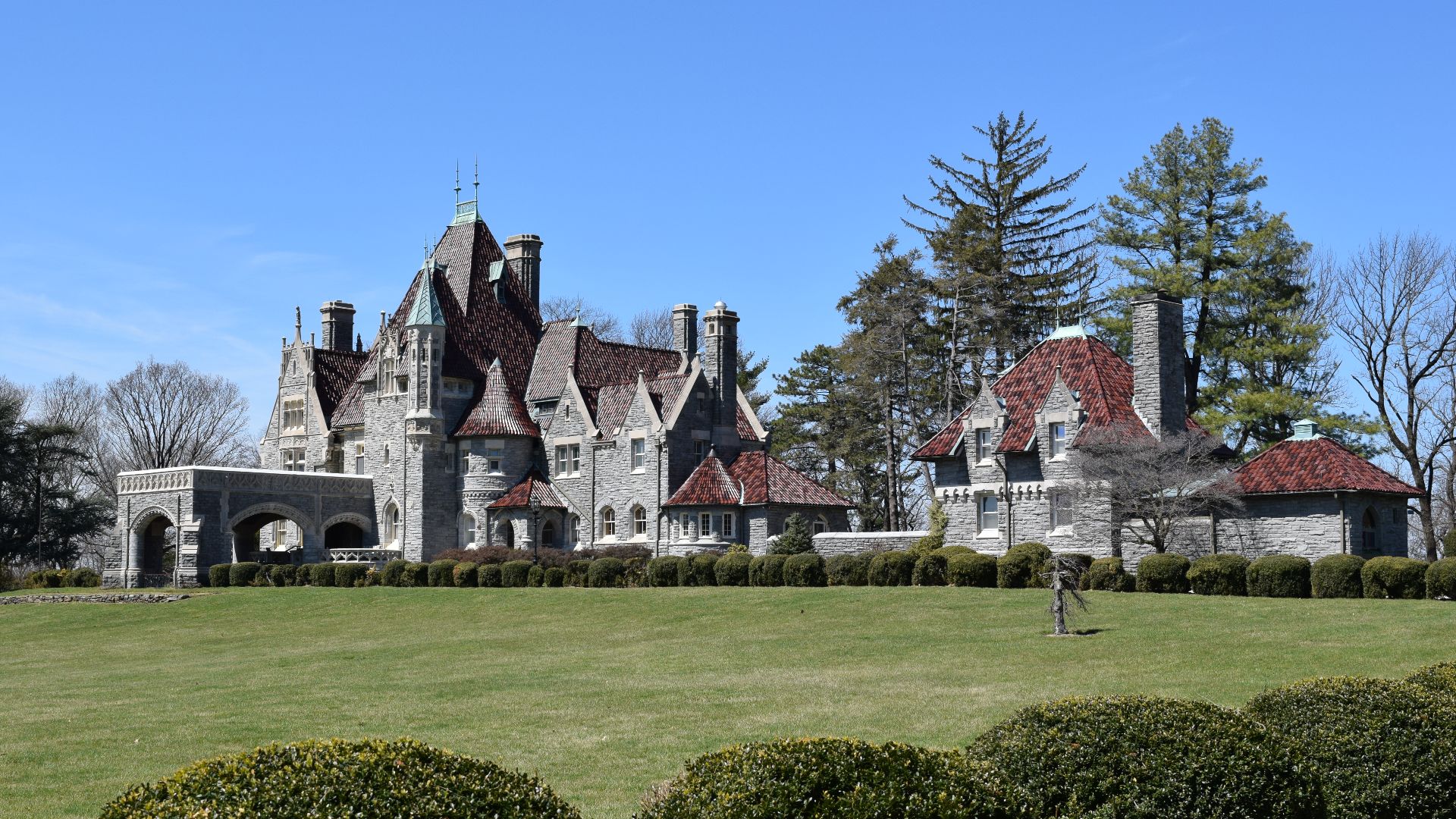 File:Woodmont Facade 2.jpg