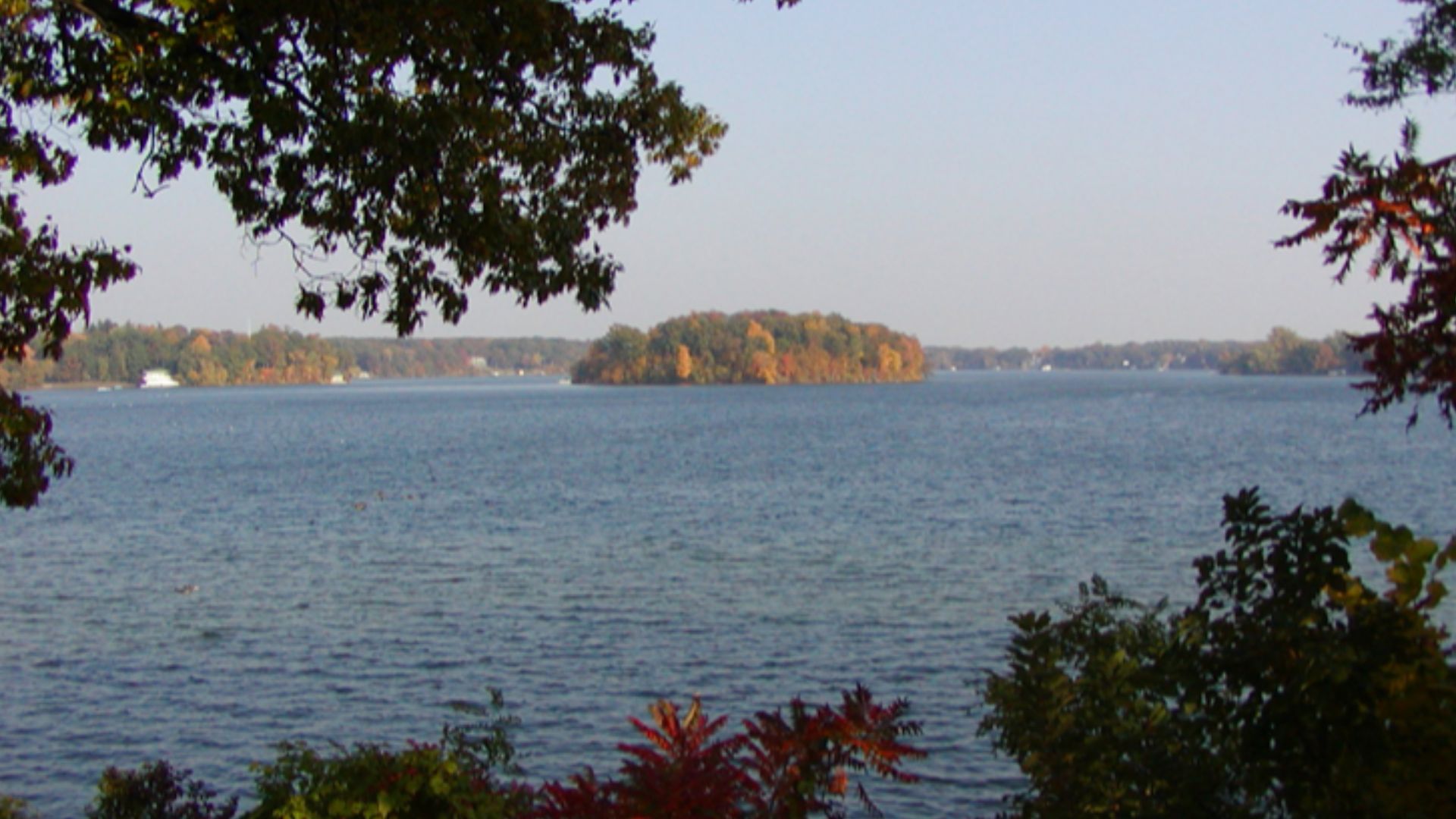 File:Lake Angelus.jpg