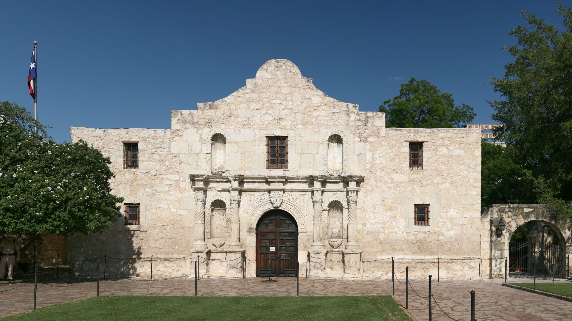 File:Alamo pano.jpg