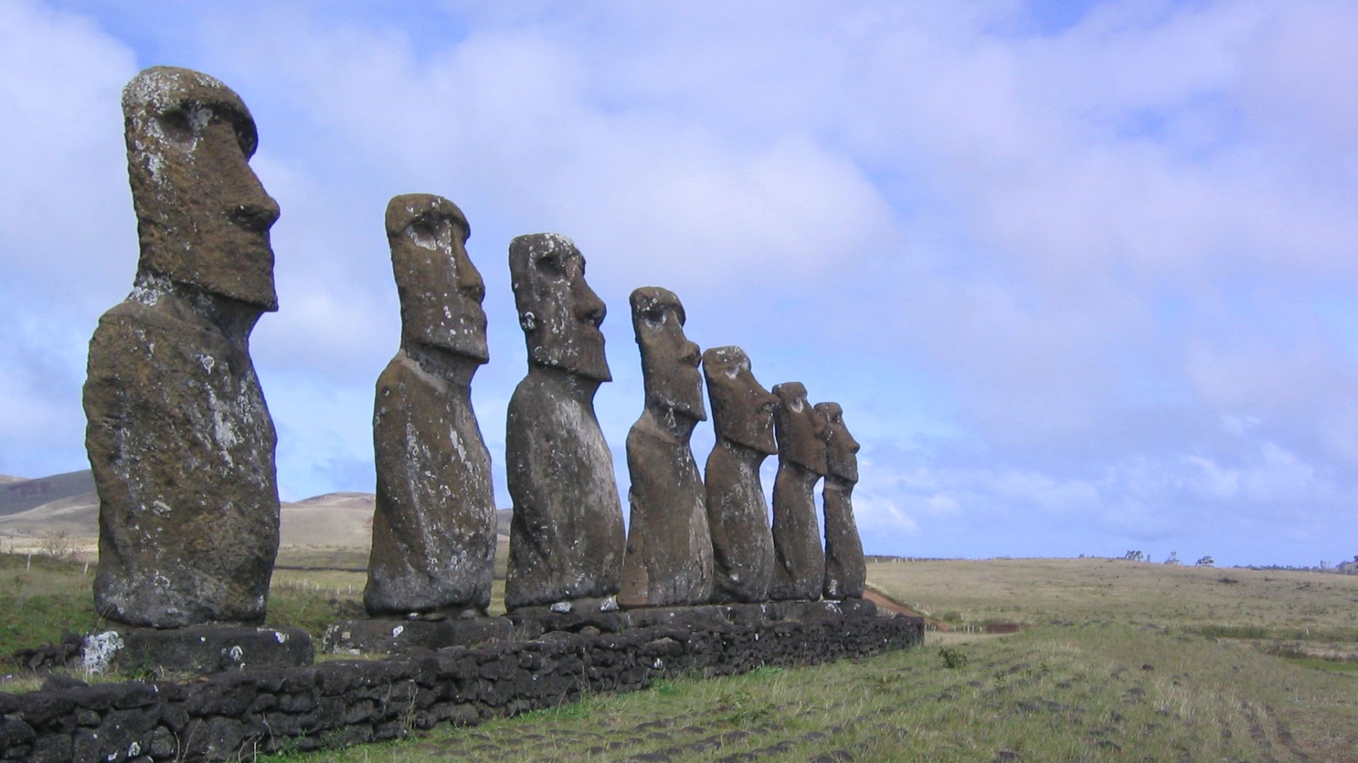 File:Ahu Akivi, Easter Island (2052720494).jpg