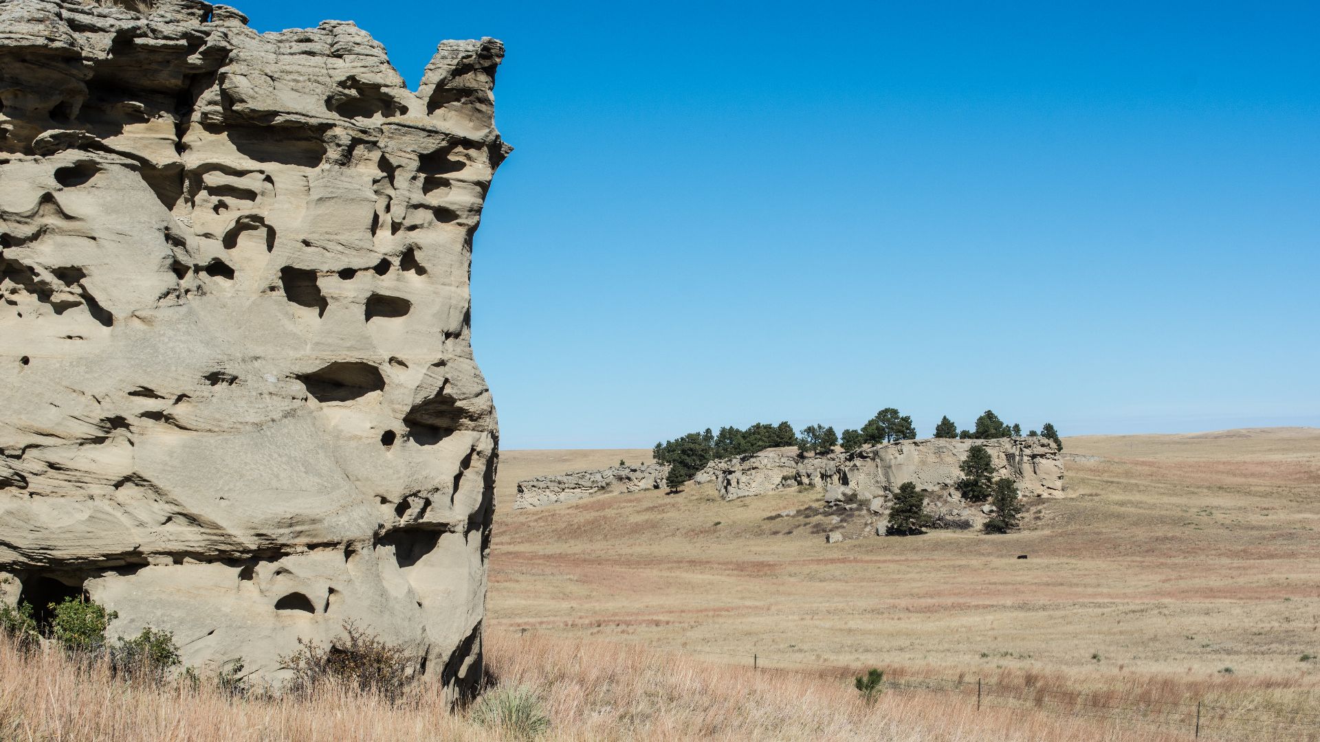 File:Medicine Rocks State Park 25.jpg