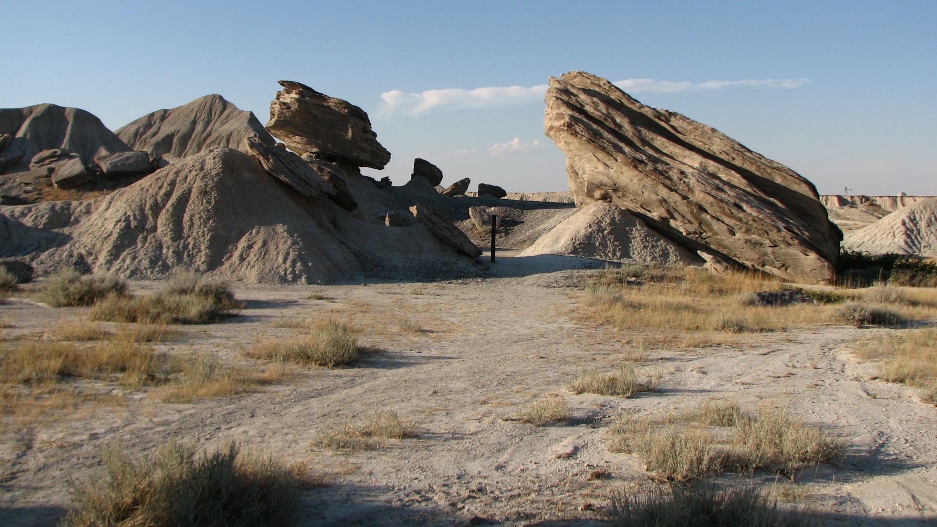 File:Toadstool Geologic Park.jpg