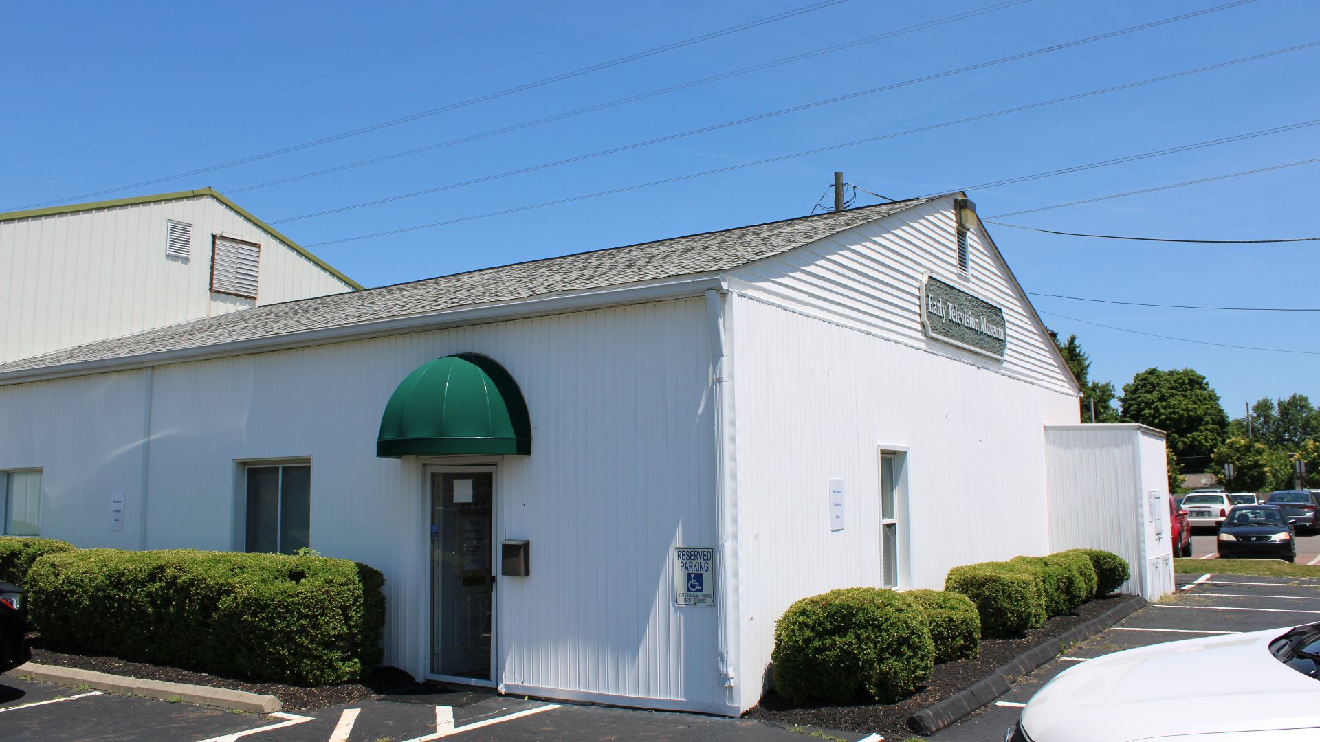 File:Early Television Museum exterior June 2022.jpg