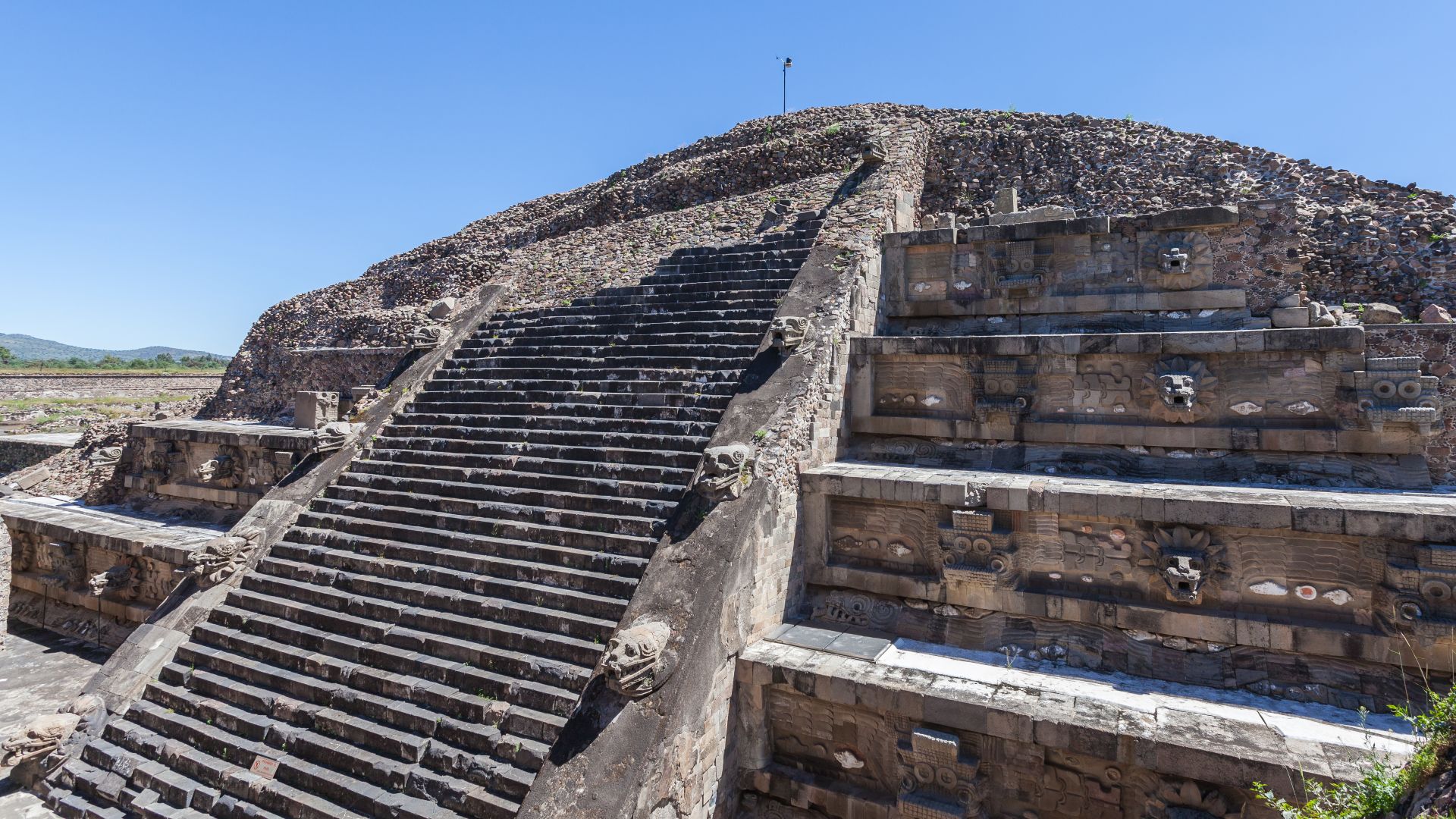 File:Teotihuacán, México, 2013-10-13, DD 80.JPG