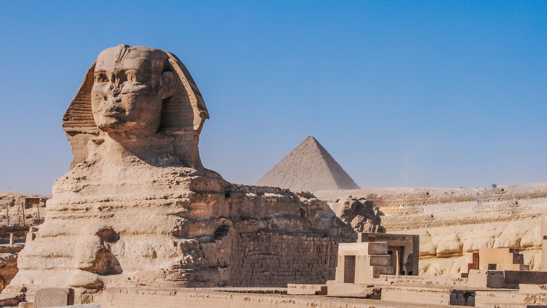 File:Sphinx with the third pyramid.jpg