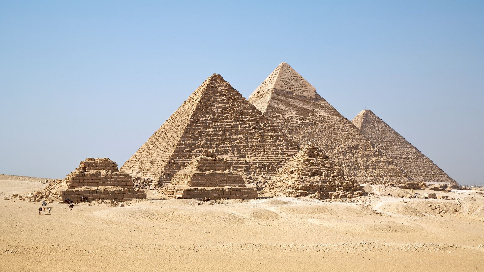 File:All Gizah Pyramids.jpg