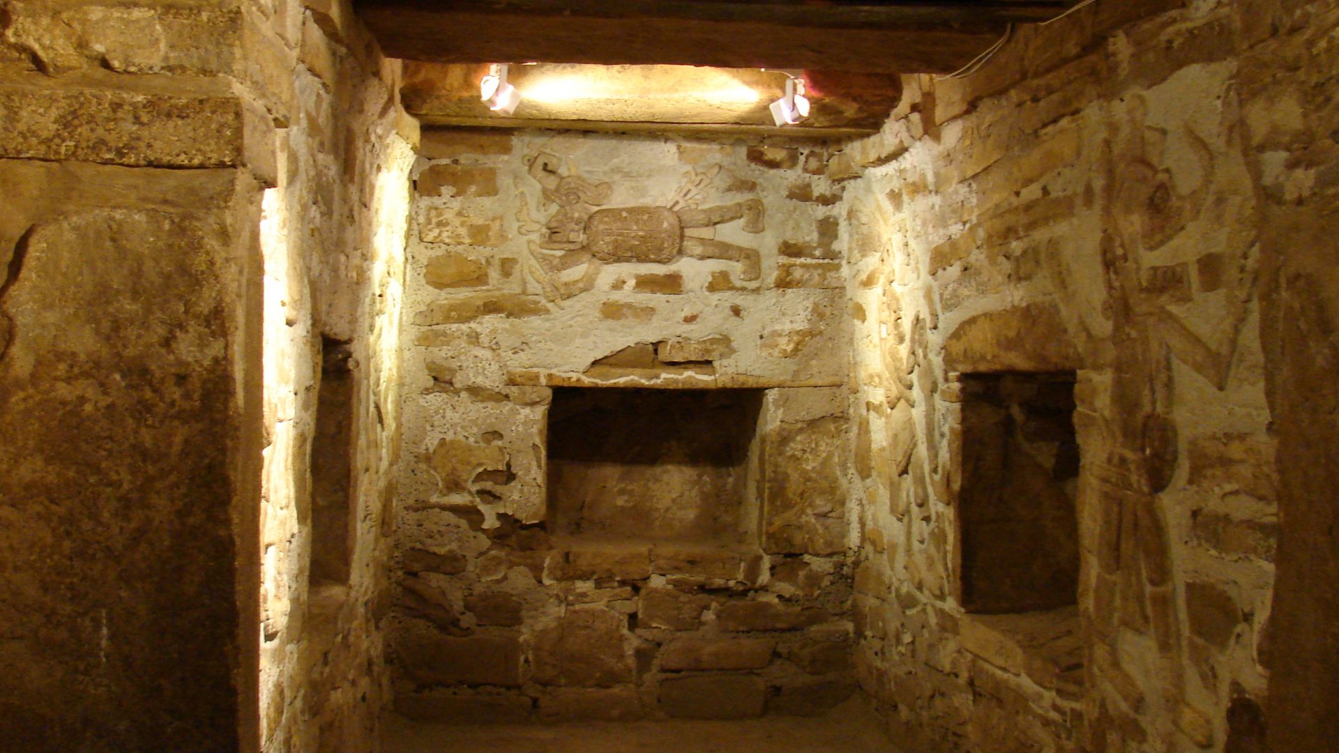 File:Tumba 1 Zaachila.JPG