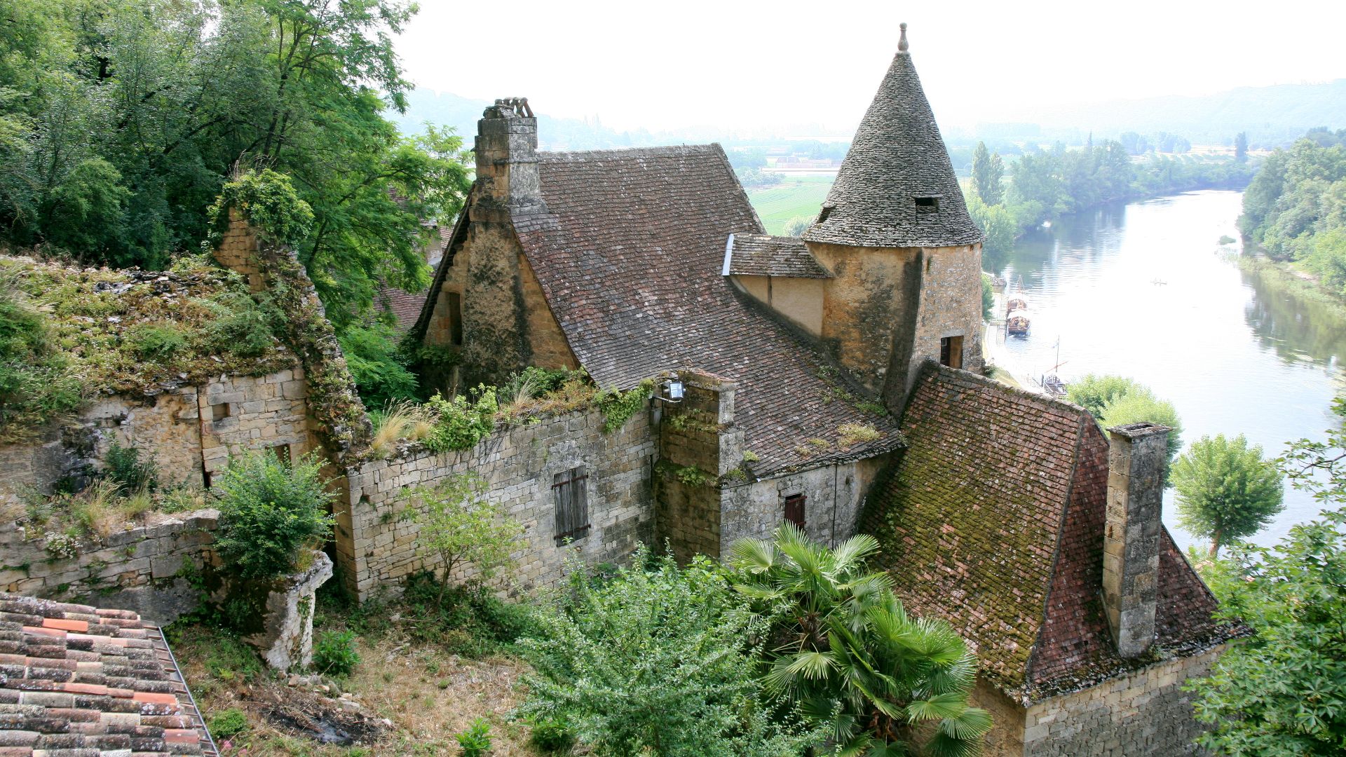 File:Rural French chateau.jpg