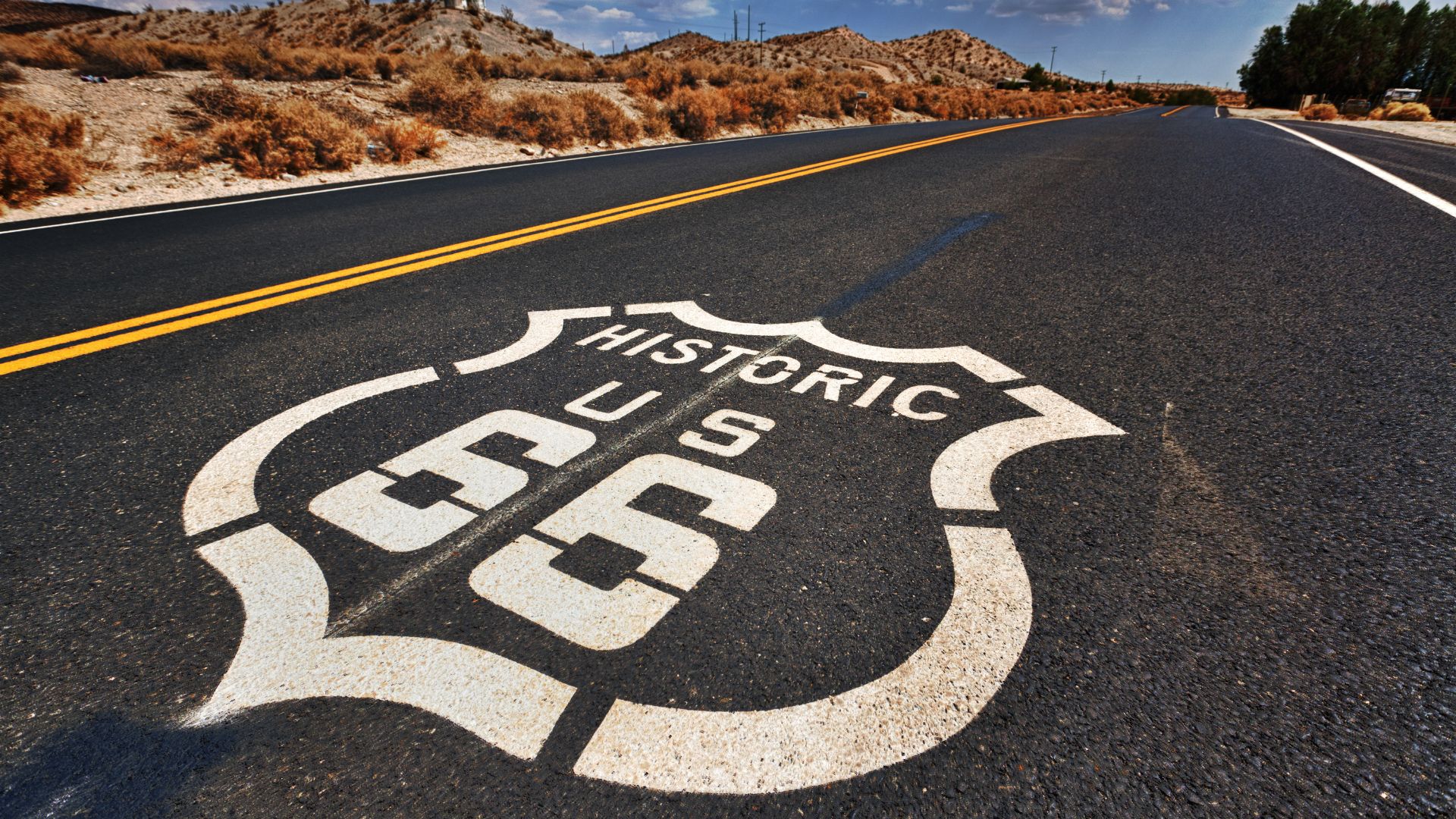 File:Historic Route 66.jpg
