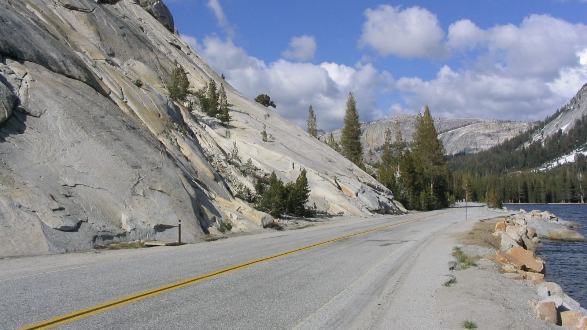 File:SR 120 Yosemite.jpg