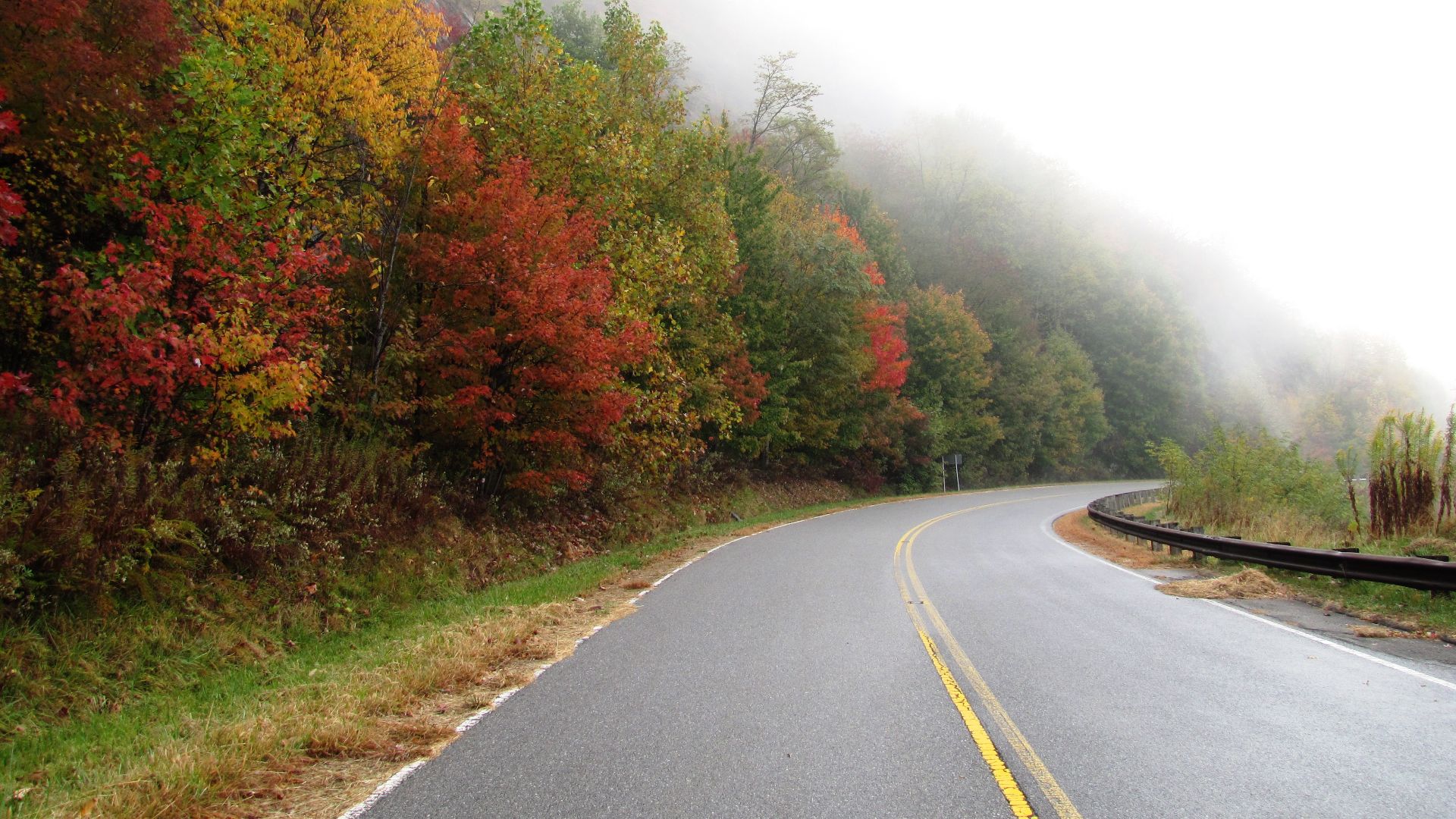 File:Cherohala-skyway-fall-tn1.jpg