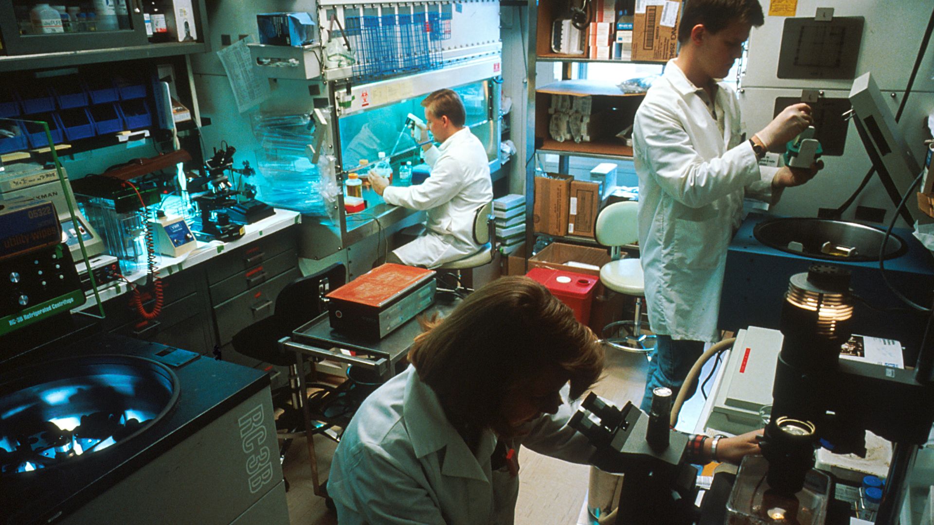 File:Laboratory.jpg