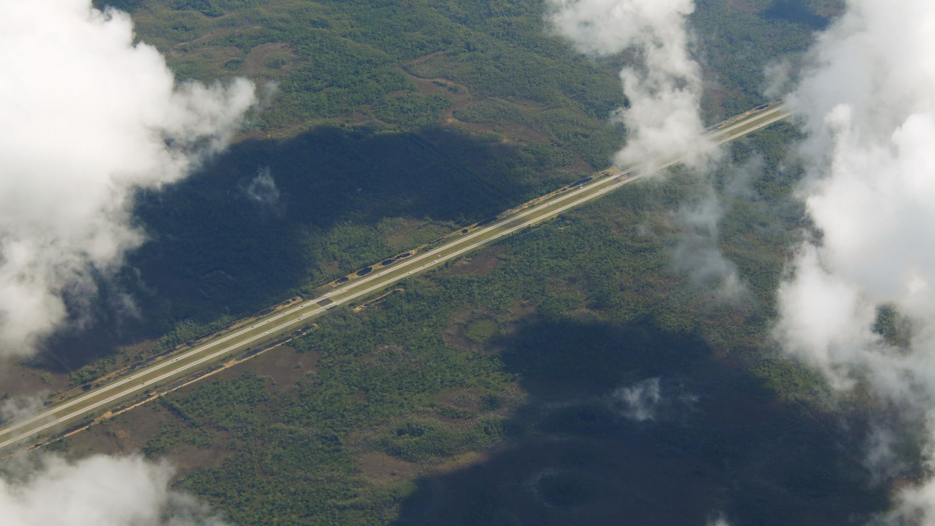 File:Alligator Alley Aerial (22782020008).jpg