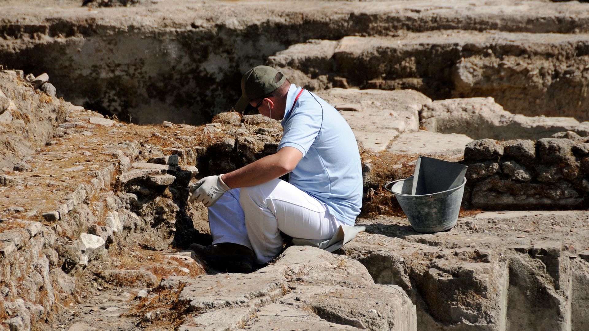 File:Archaeologist at Work (5734913492).jpg