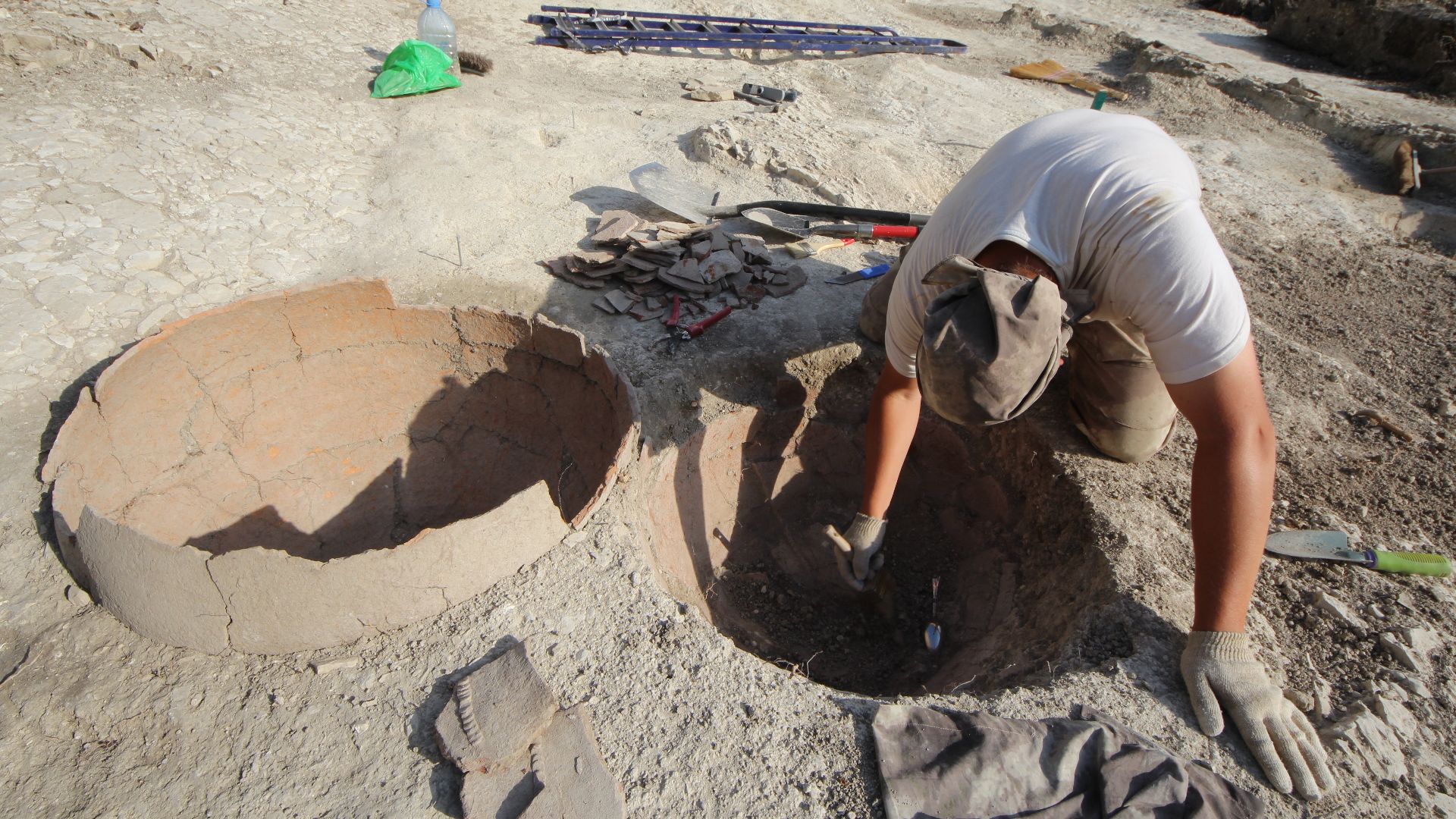 File:Archaeological field work.jpg
