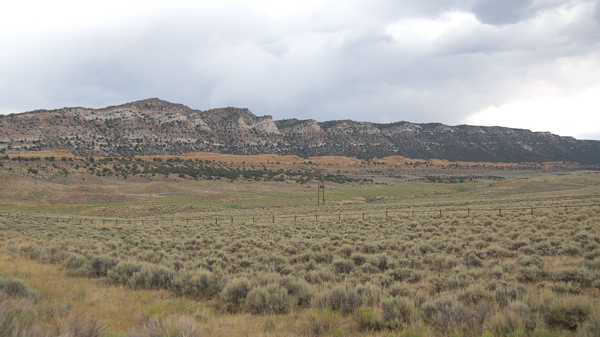 File:Flaming Gorge-Uintas National Scenic Byway - View of Ridge from Antelope Flats - NARA - 7718385.jpg