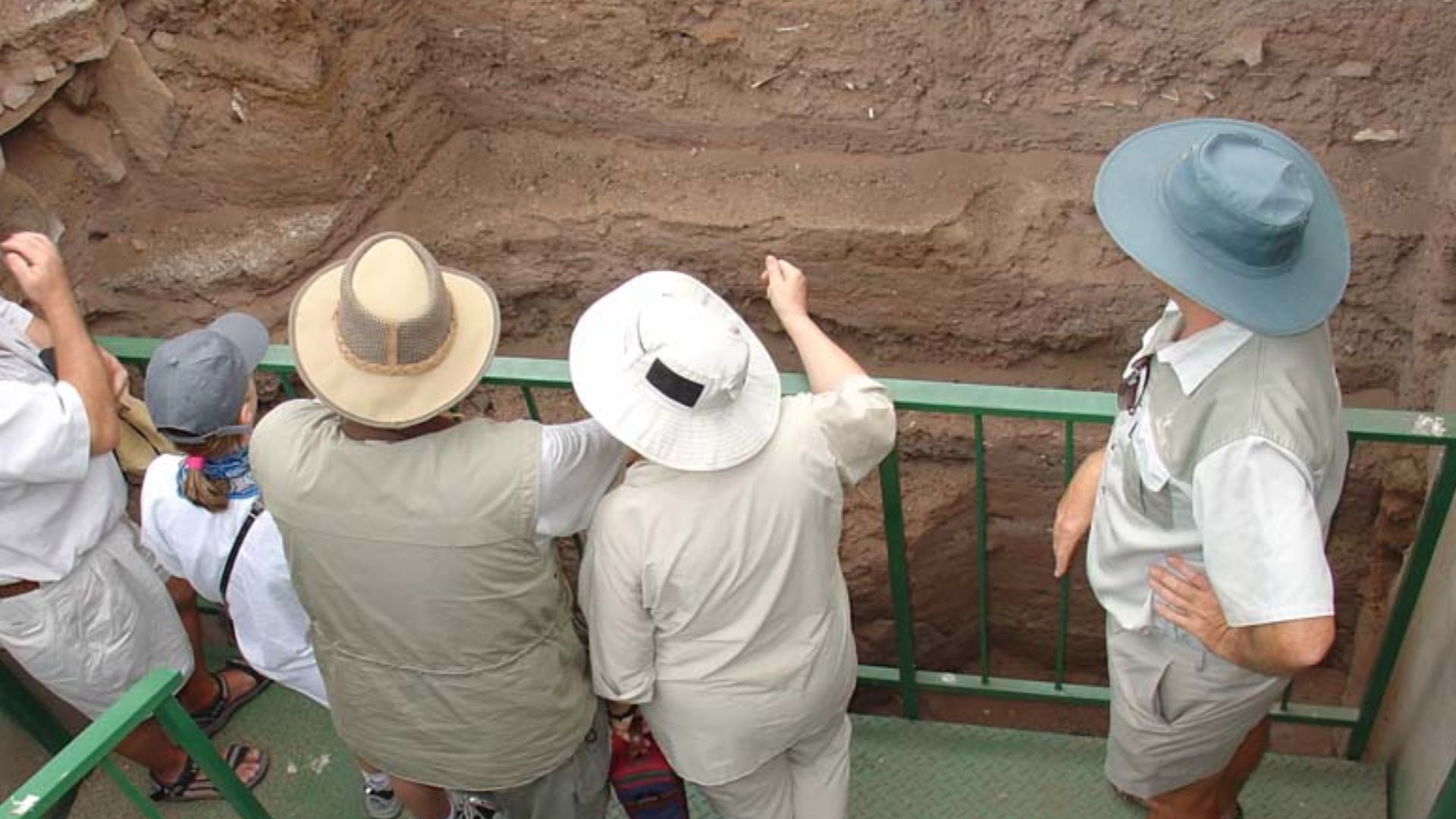 File:Excavations.jpg