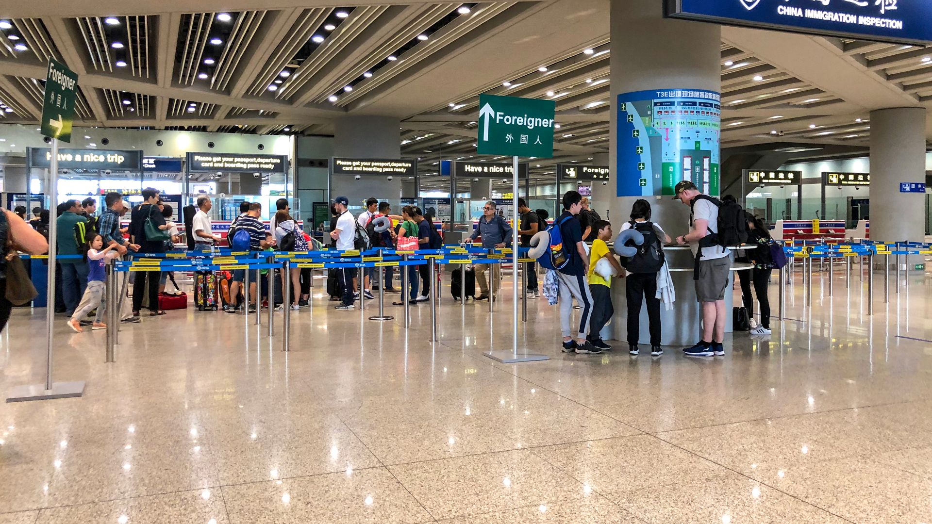 File:China Immigration Inspection at ZBAA T3E Departures (20180823103426).jpg