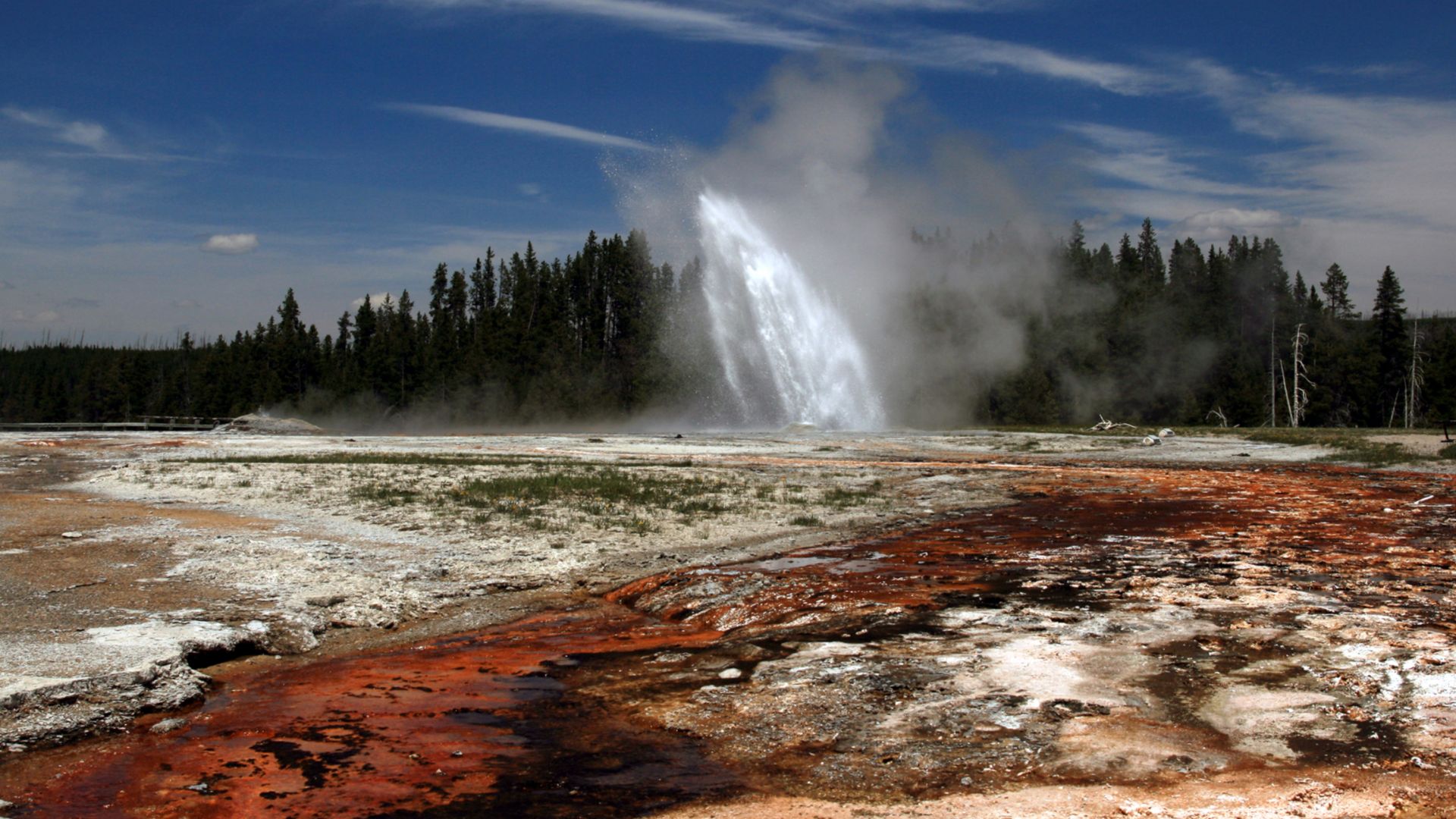 File:Daisy Geyser erupting in Yellowstone National Park edit1.jpg