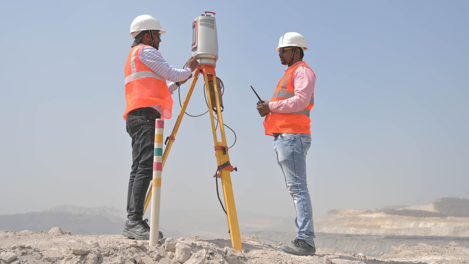 File:3D Scanner for Coal Mining at Khadia NCL.jpg