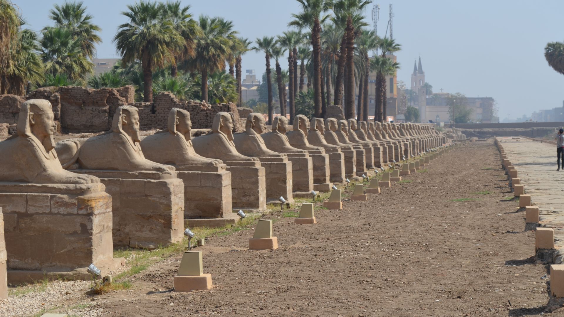 File:Sphinx Alley.JPG