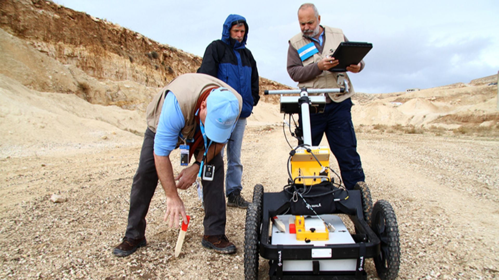 File:Using ground-penetrating radar equipment (15871113196).jpg