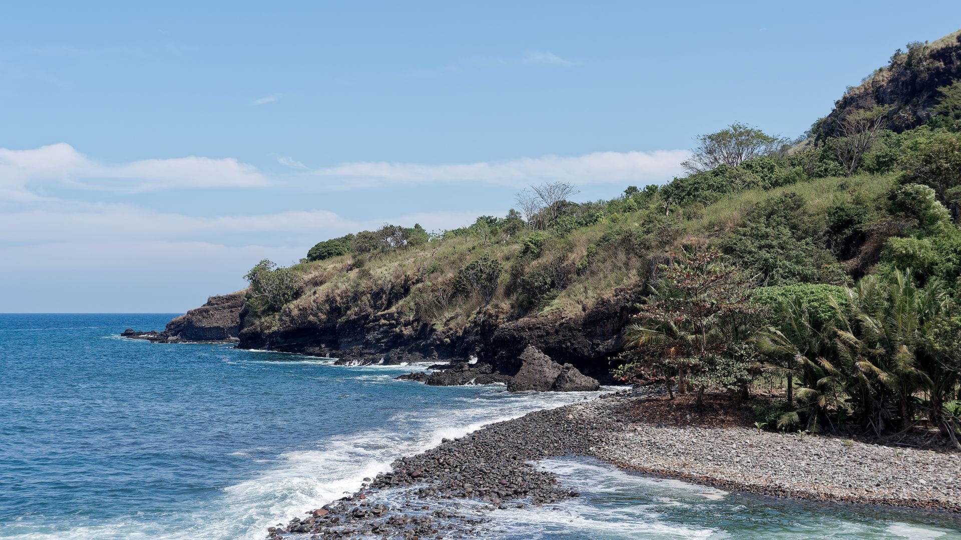 File:South coast of Flores Island, Indonesia, 20250824 1044 3113.jpg