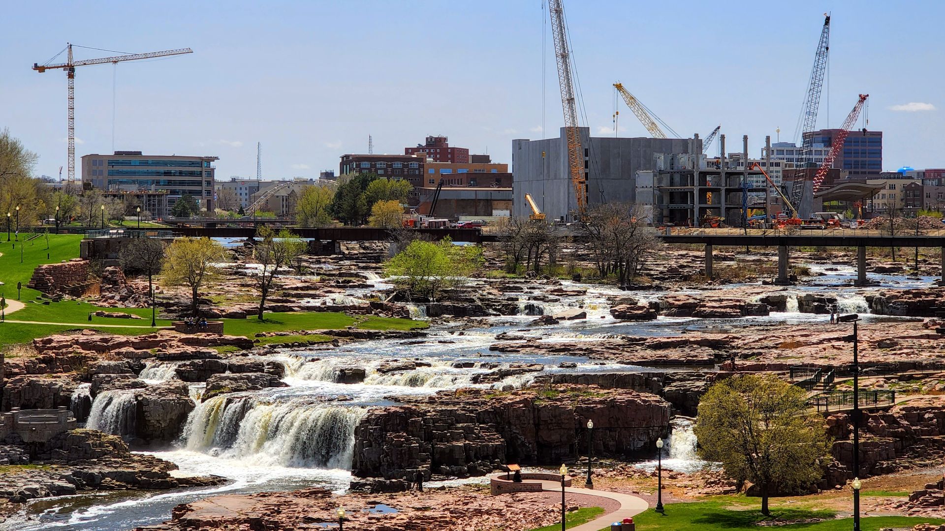 File:Downtown and Falls Park.jpg