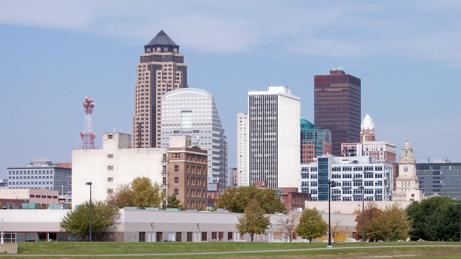 File:Des Moines skyline.jpg